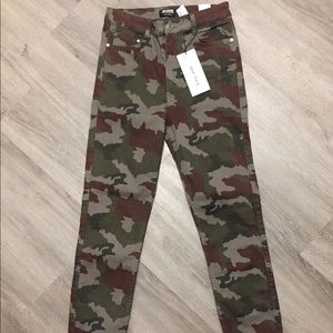 Zara High Rise Camouflaged Jeans
